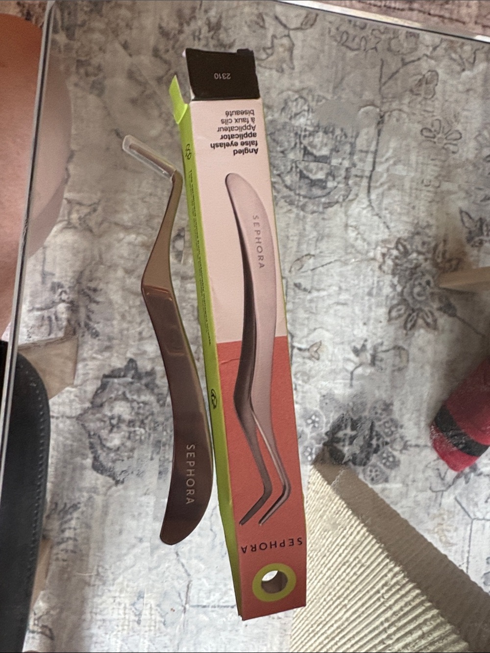 Sephora  Angled false eyelash applicator